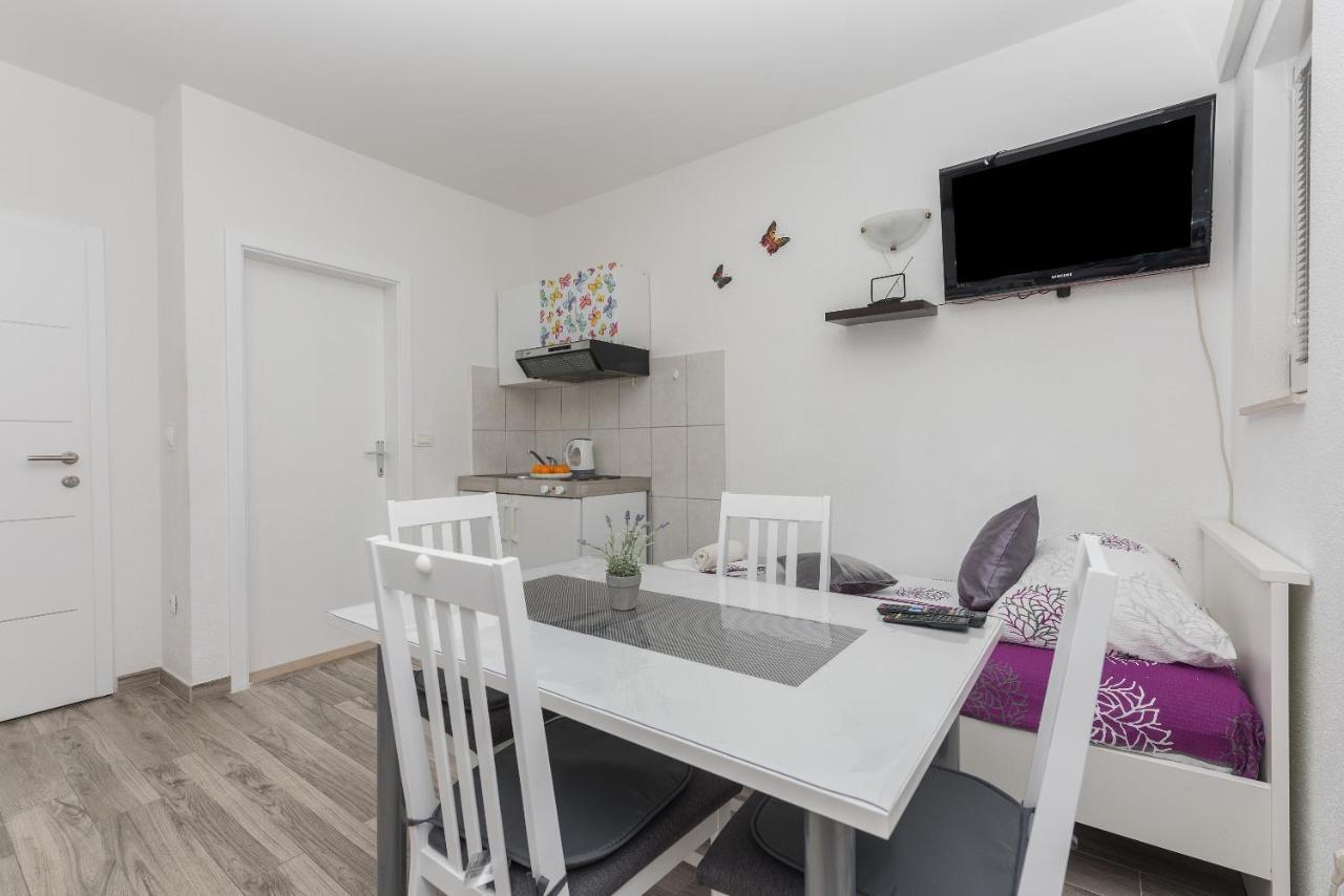 Apartmani Franko Baška Voda Exterior foto