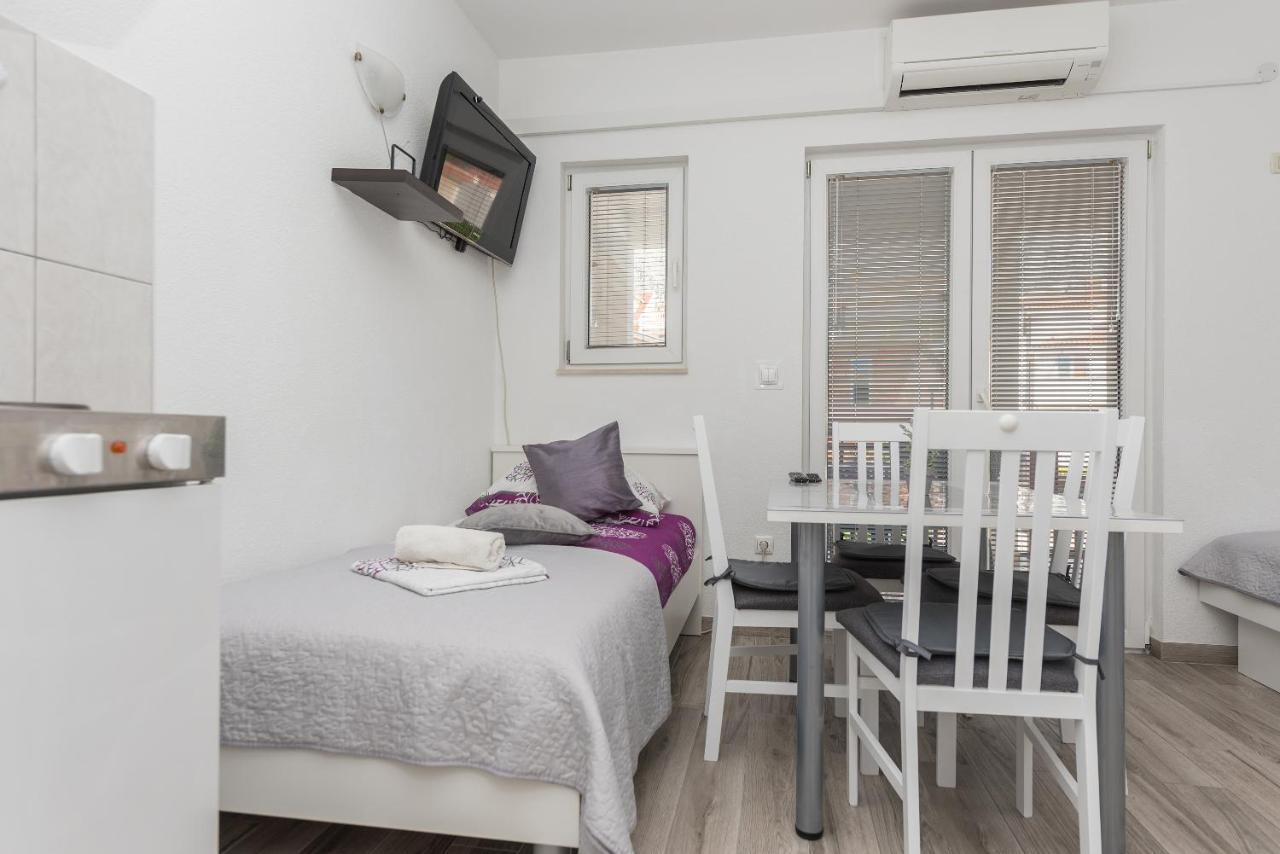 Apartmani Franko Baška Voda Exterior foto