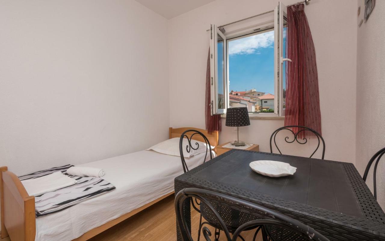 Apartmani Franko Baška Voda Exterior foto