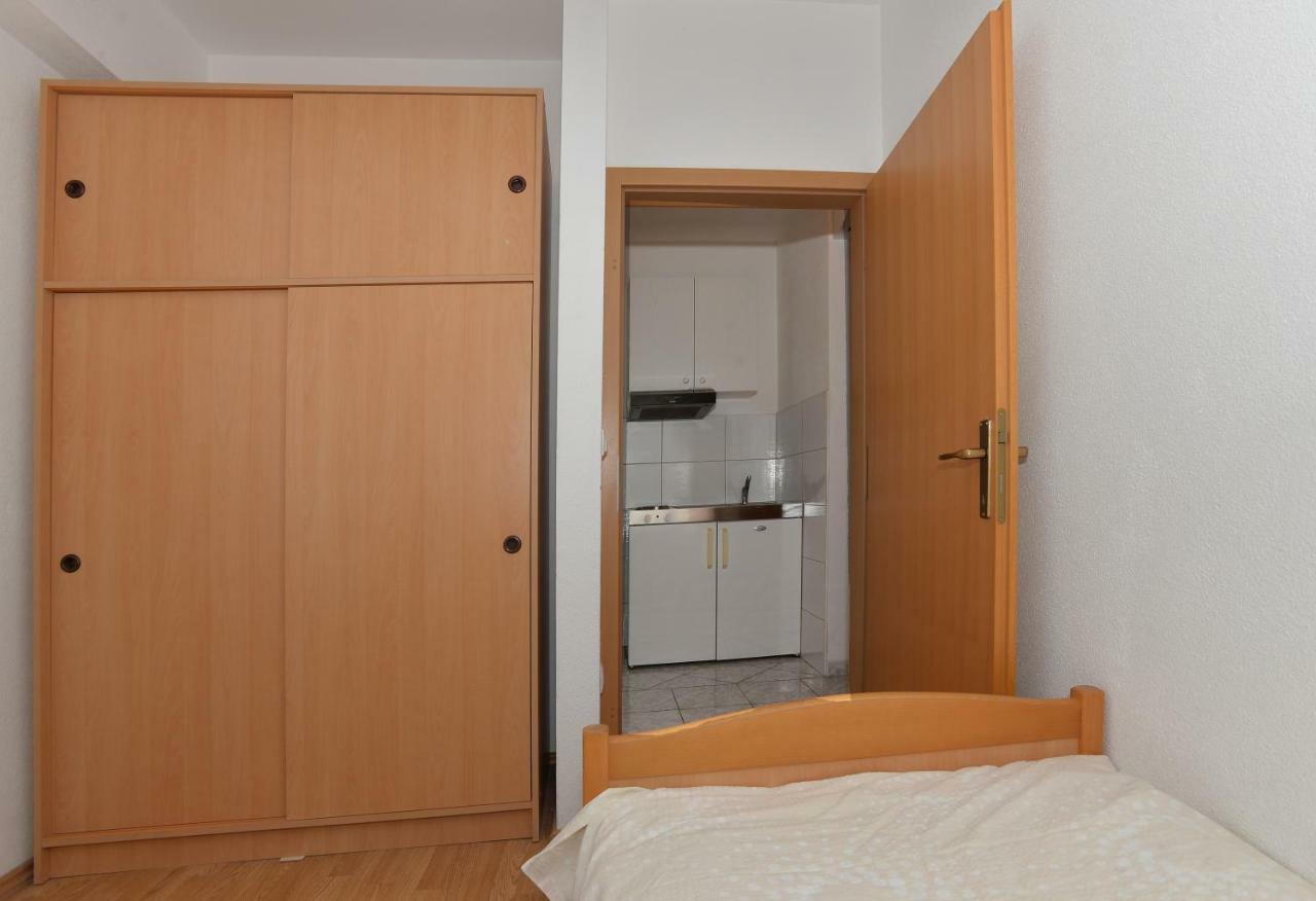 Apartmani Franko Baška Voda Exterior foto